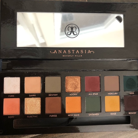 ABH Subculture Palette - Picture 5 of 5